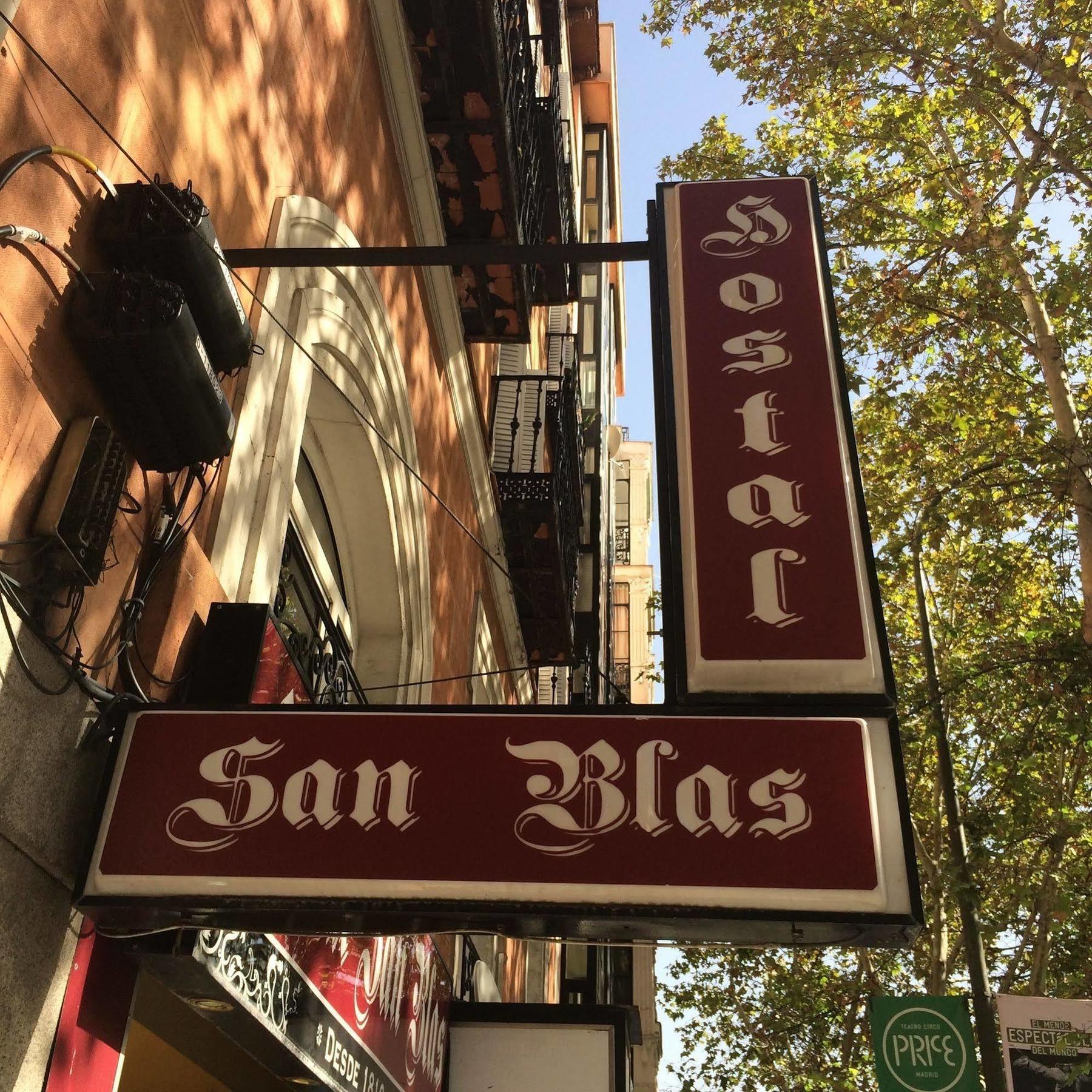 Hostal San Blas Madrid Exterior foto